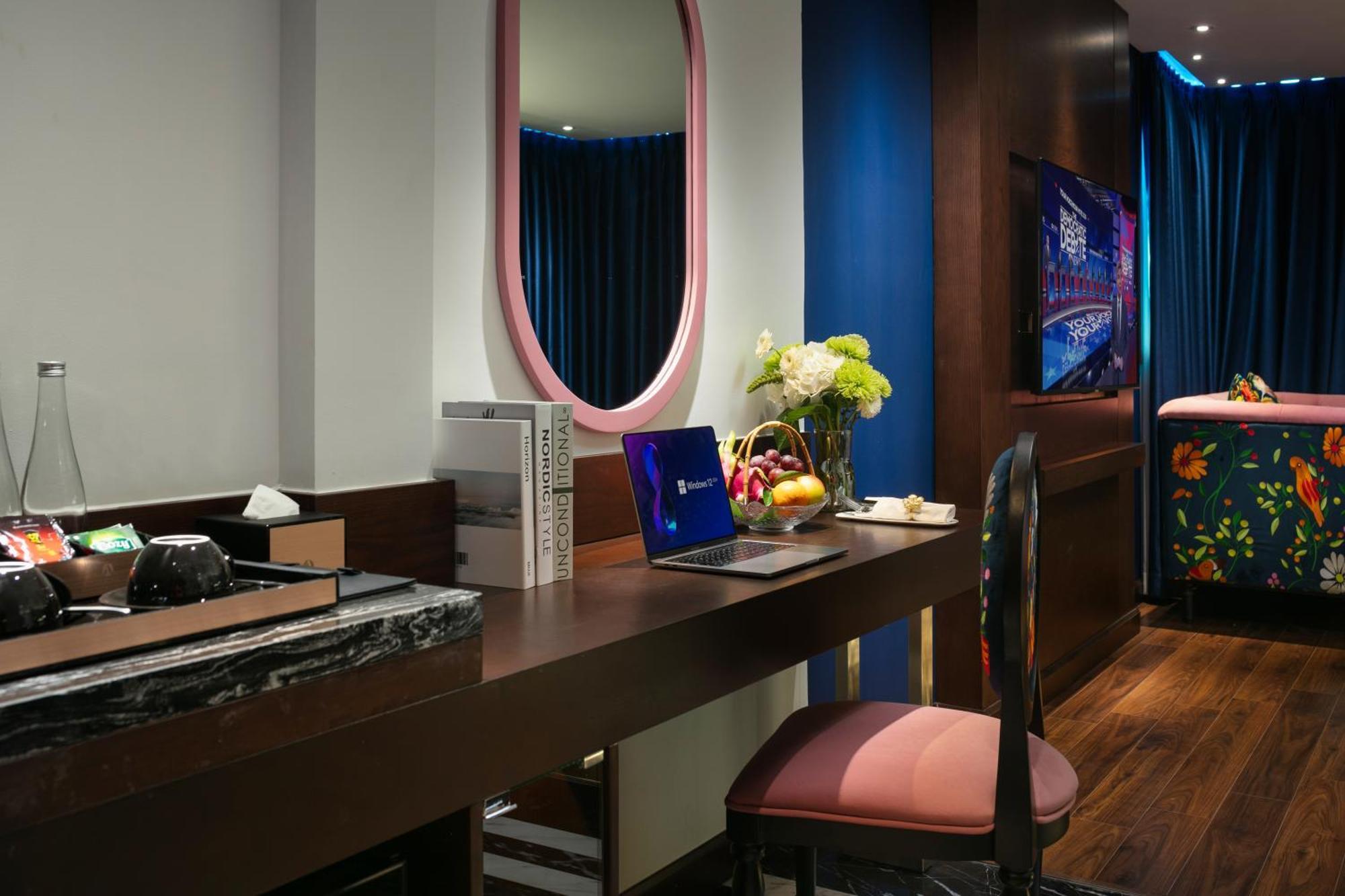 Aurora Central Hanoi Hotel Bagian luar foto