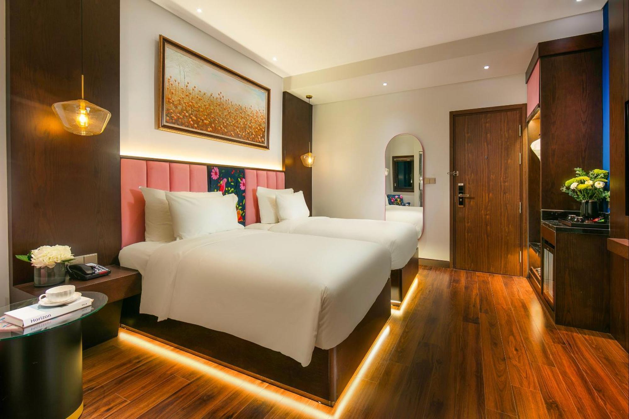 Aurora Central Hanoi Hotel Bagian luar foto